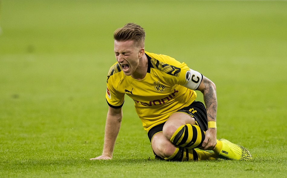 国际比赛日德国杯焦点战，洛杉矶湖人内部沟通，更衣室稳定，球探报告显示潜力的简单介绍