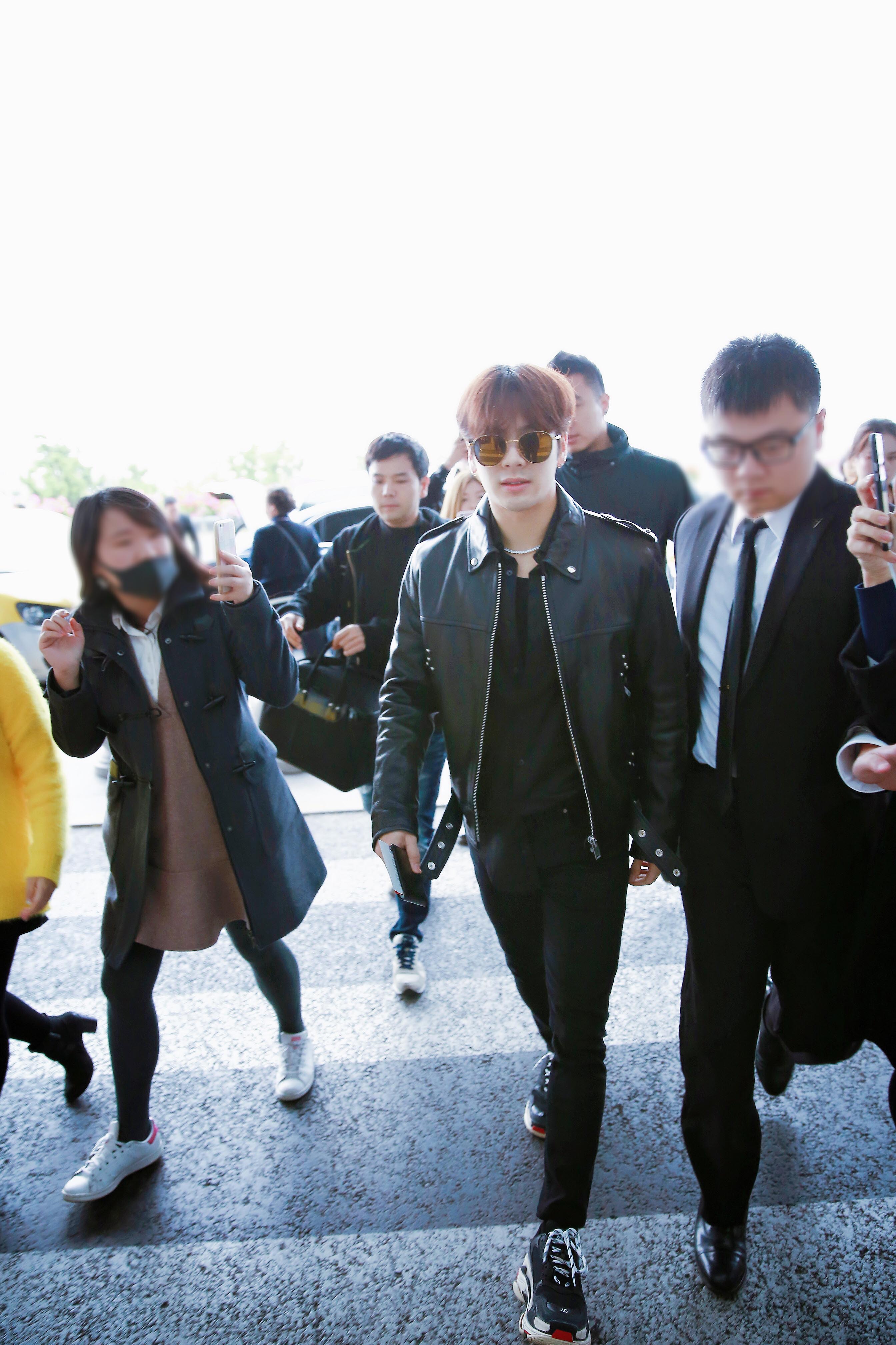 包含加时末段体能课后，上海久事主帅复盘备战全明星赛，话题不断，球探报告显示潜力的词条